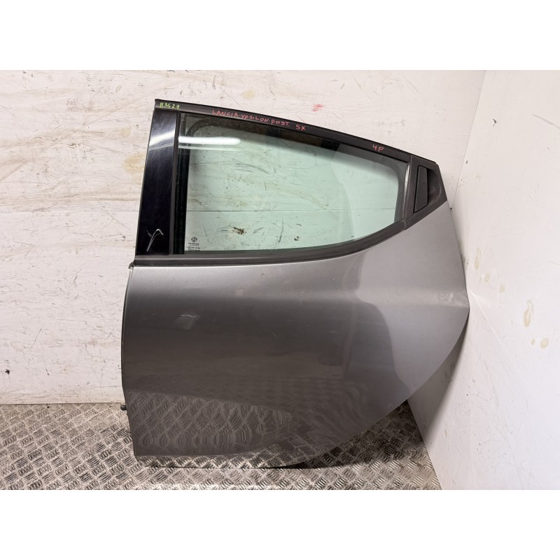 Porta posteriore sinistra Lancia Ypsilon 2011 2021 grigio quarzo 692 52121662 B3427 Porta posteriore sinistra Lancia Ypsilon 2011 2021 grigio quarzo 692 52121662 B3427