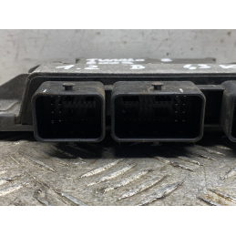 Centralina motore Renault Twingo II 2 serie 1.2B 8200774747 D7FA8  A3043