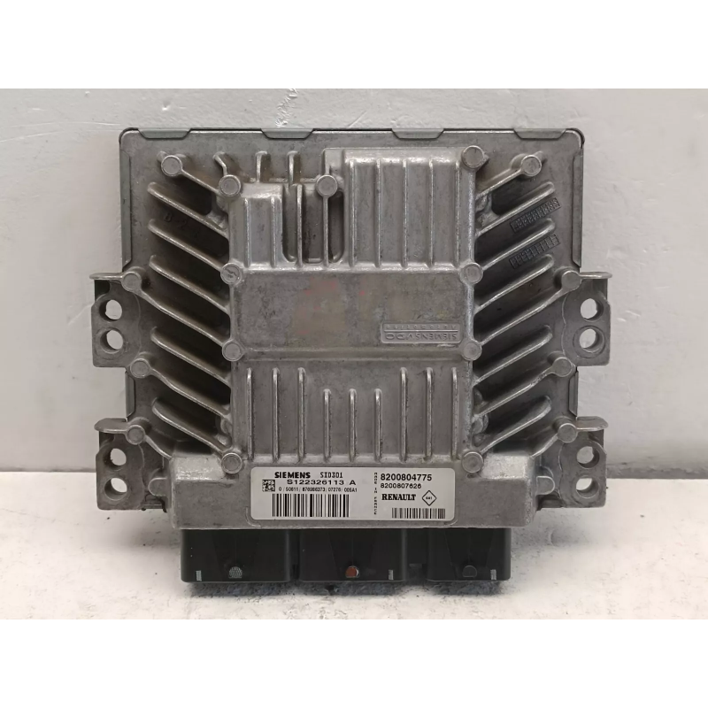 CENTRALINA MOTORE ECU RENAULT MEGANE SCENIC 2 1.9D 8200804775 A8331 CENTRALINA MOTORE ECU RENAULT MEGANE SCENIC 2 1.9D 8200804775 A8331