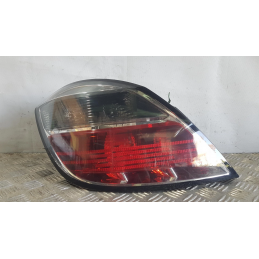 Fanale stop posteriore sinistro Opel Astra H berlina 2004 2011  A2076