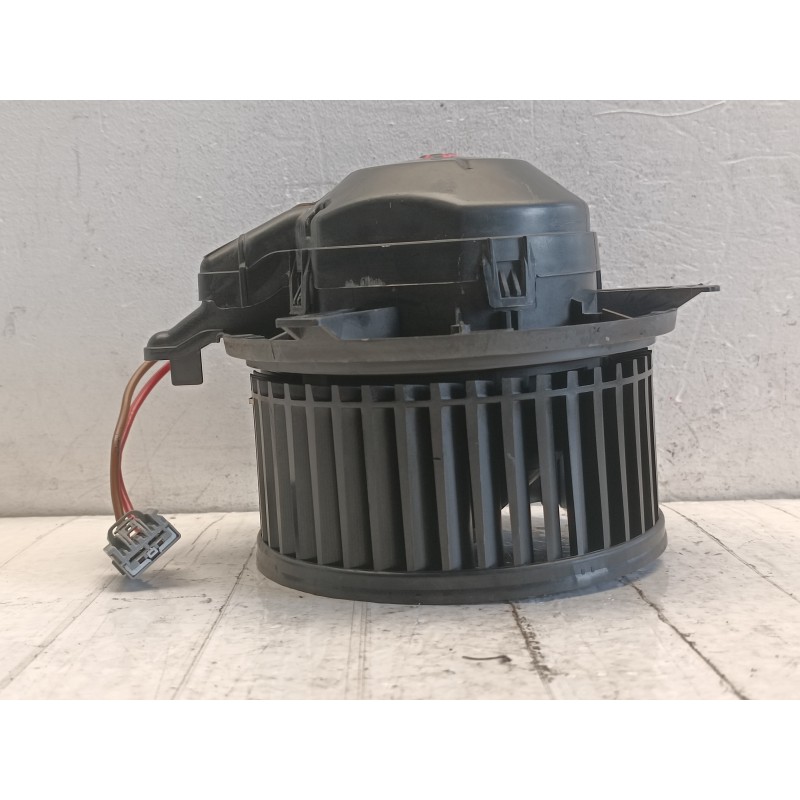 Ventola interna abitacolo aria Opel Meriva B 2010 2017 T1019714Q A10041 Ventola interna abitacolo aria Opel Meriva B 2010 2017 T1019714Q A10041