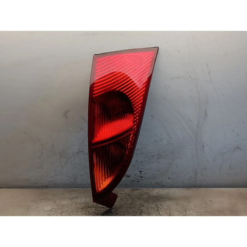 Fanale Stop Posteriore Destro Ford Focus Berlina 1 Serie 1998 2004 A6213 Fanale Stop Posteriore Destro Ford Focus Berlina 1 Serie 1998 2004 A6213