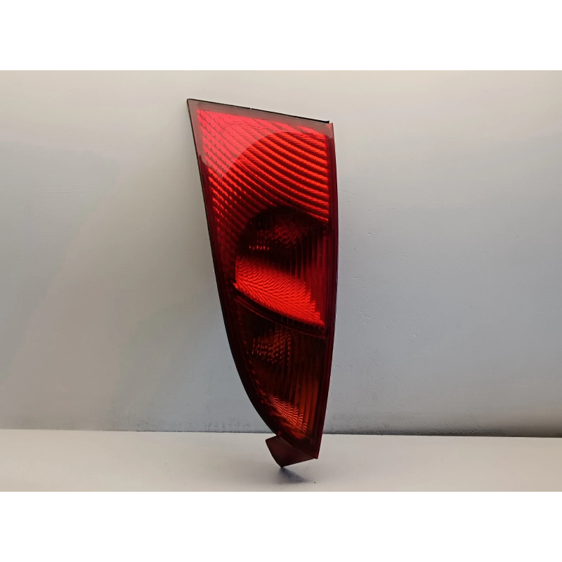 Fanale Posteriore Sinistro Ford Focus Berlina 1ª Serie Stop Originale 1214223 A7421 Fanale Posteriore Sinistro Ford Focus Berlina 1ª Serie Stop Originale 1214223 A7421