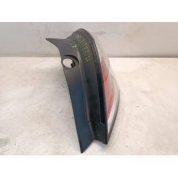 STOP FANALE POSTERIORE DESTRO OPEL Astra H Berlina 2004 2011  A4682