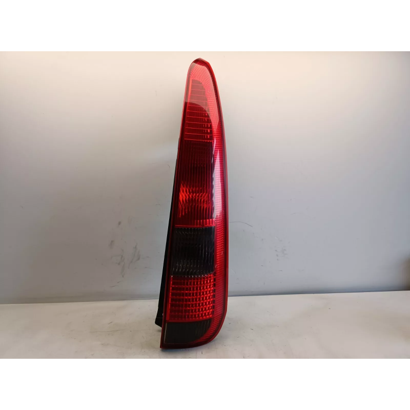STOP FARO FANALE POSTERIORE DESTRO FORD FUSION 2002 2005  A4668