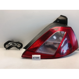 STOP FANALE POSTERIORE DESTRO RENAULT MEGANE 2 BERLINA 2002 2006  A7389
