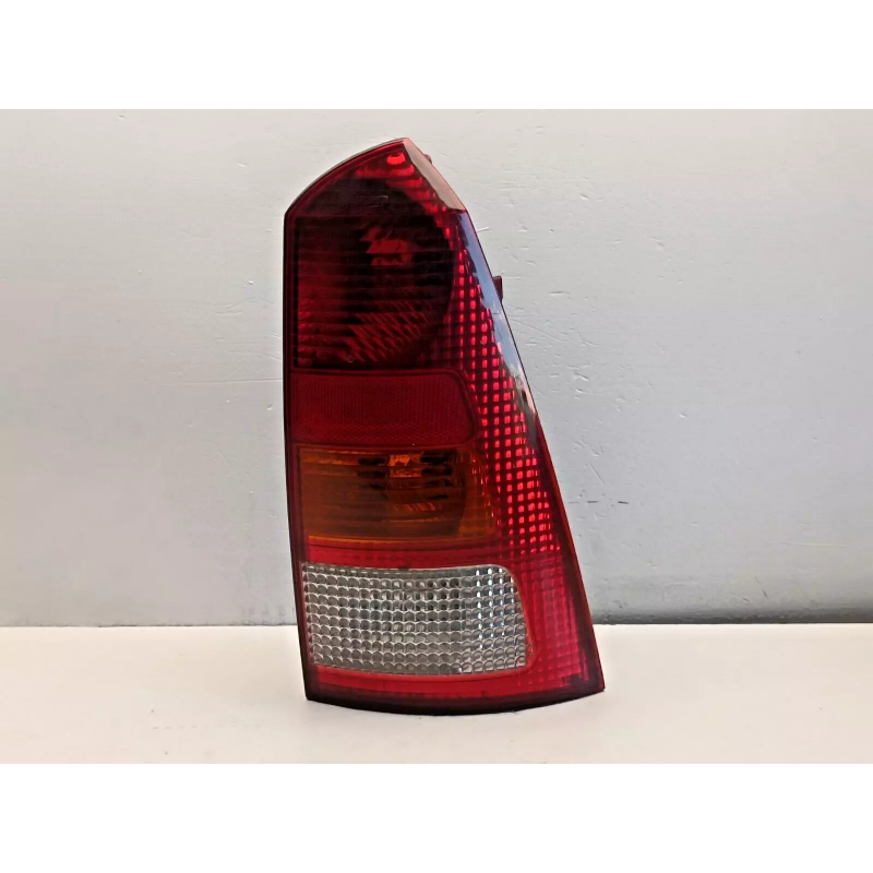 STOP FANALE POSTERIORE DESTRO PASSEGGERO FORD Focus SW 1  A7423