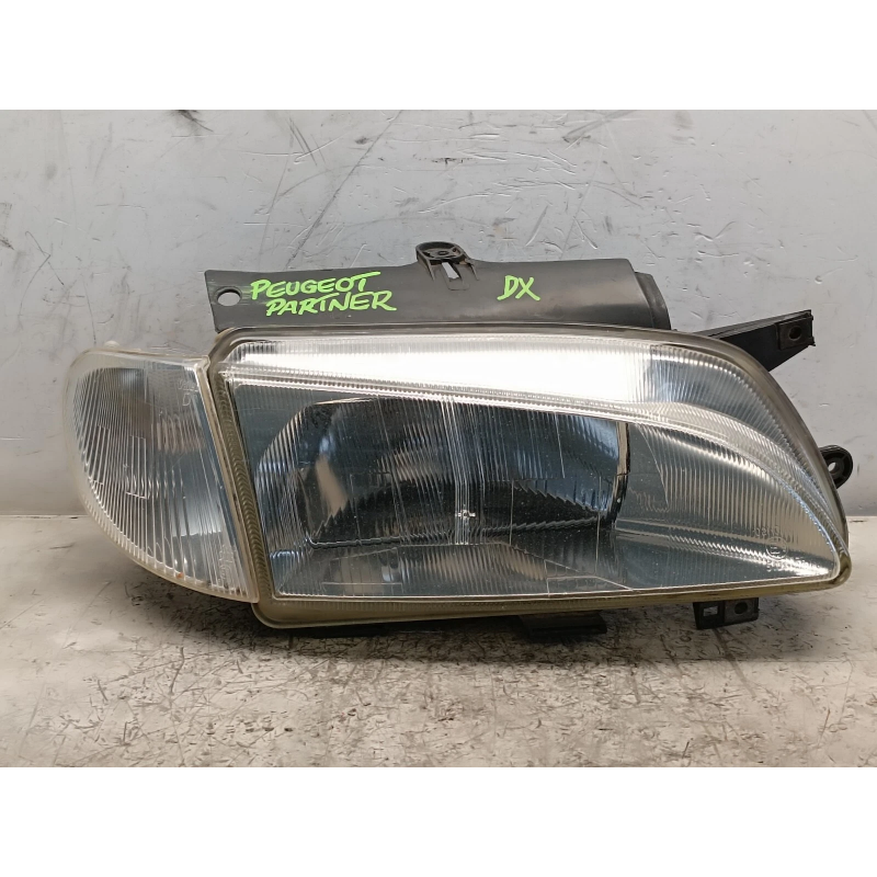 FARO FANALE ANTERIORE DESTRO FRECCIA PEUGEOT PARTNER RANCH 1996 2002  A5765