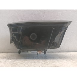 Stop fanale interno sul portellone sinistro Peugeot 3008 2 9810477880  A10207