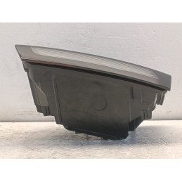 Stop posteriore interno destro sul portellone Peugeot 3008 2 9810477780  A10208