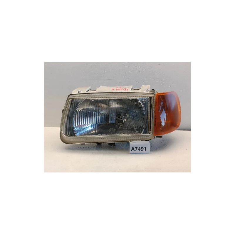 Fanale Faro anteriore sinistro Volkswagen Polo Mk3 6N 1994 1999  A7491