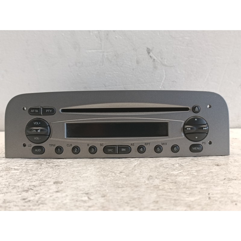 Autoradio stereo CD Alfa Romeo 147 156053469 7643301316 NO CODICE A10242 Autoradio stereo CD Alfa Romeo 147 156053469 7643301316 NO CODICE A10242