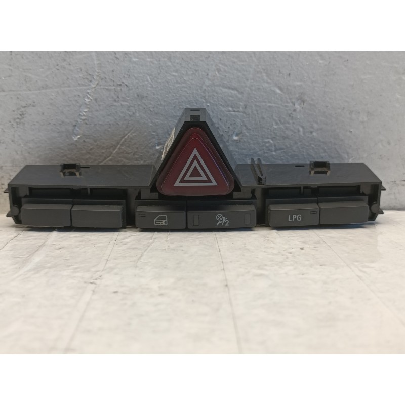 Pulsante emergenza 4 frecce centrale Opel Corsa D 13368616  A10322