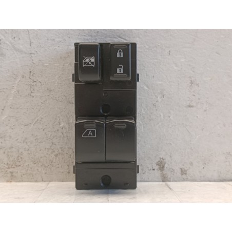 Pulsantiera alzavetro anteriore sinistra Nissan Micra K13 2010 2016  A10426