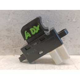 Pulsante alzavetro anteriore destro Nissan Micra K13 2010 2016  A10427