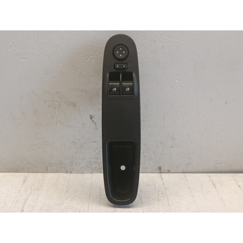 Pulsantiera alzavetro anteriore sinistra Lancia Ypsilon 846 5P 735531345  A10482