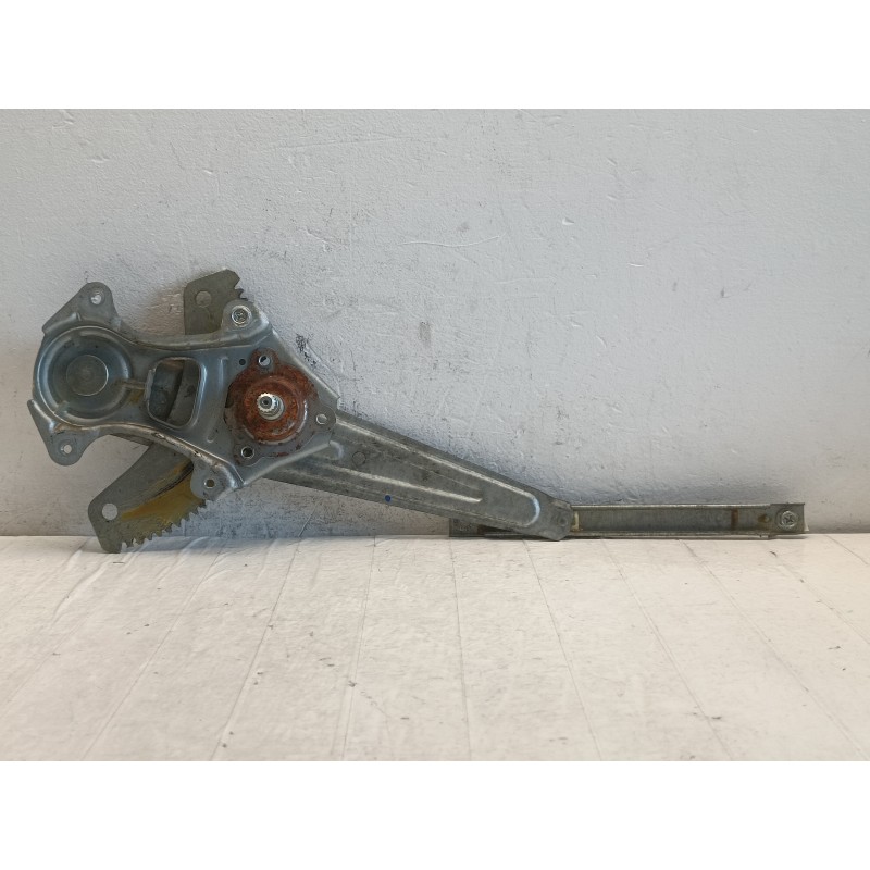 Meccanismo alzavetro posteriore sinistro manuale Nissan Micra K13  A10511