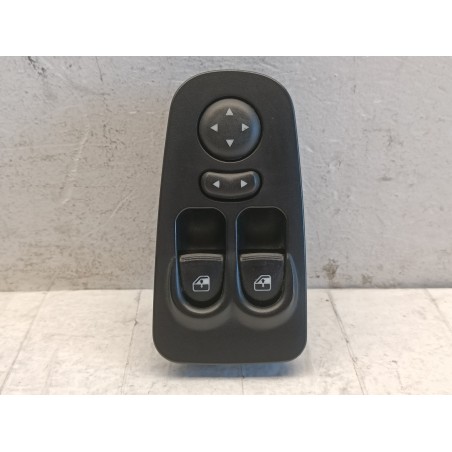 Pulsantiera alzavetro anteriore sinistra Lancia Ypsilon 843 735360605  A10536