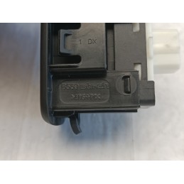 Pulsantiera posteriore destra alzavetro Jeep Compass 2 serie 2016 2024  A10586