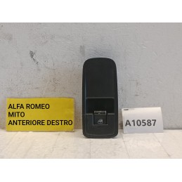 Pulsante pulsantiera alzavetro anteriore destro Alfa Romeo Mito 2008 2018  A10587