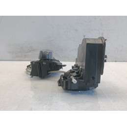 Serratura porta anteriore destra maniglia Bmw serie 3 E90 E91 7202146  A10705