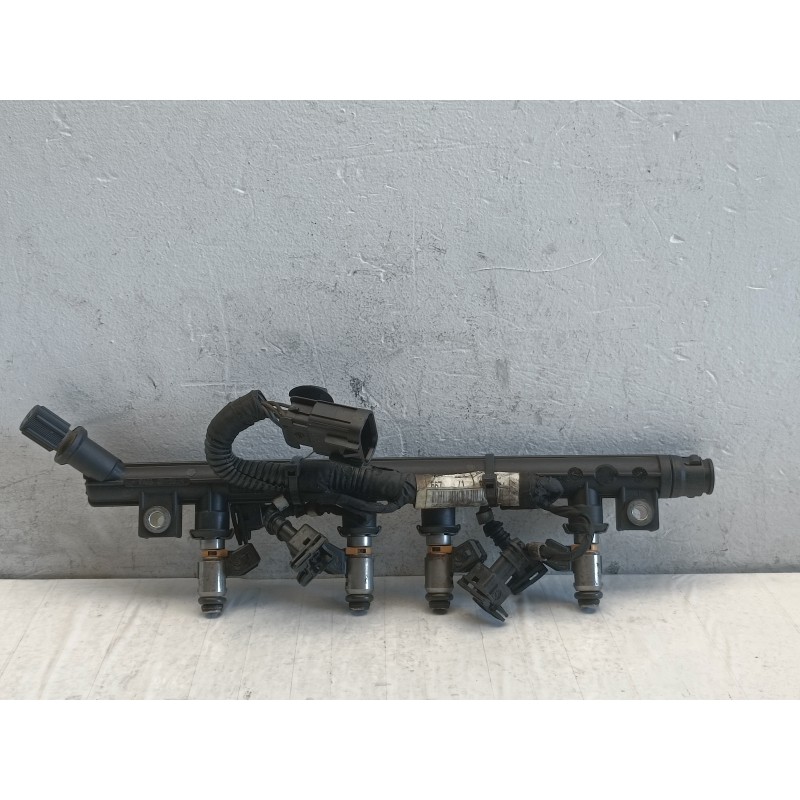 Flauto rampa iniettori Fiat Panda 2 169 1.4 Benz Metano 2004 2012 A10725 Flauto rampa iniettori Fiat Panda 2 169 1.4 Benz Metano 2004 2012 A10725
