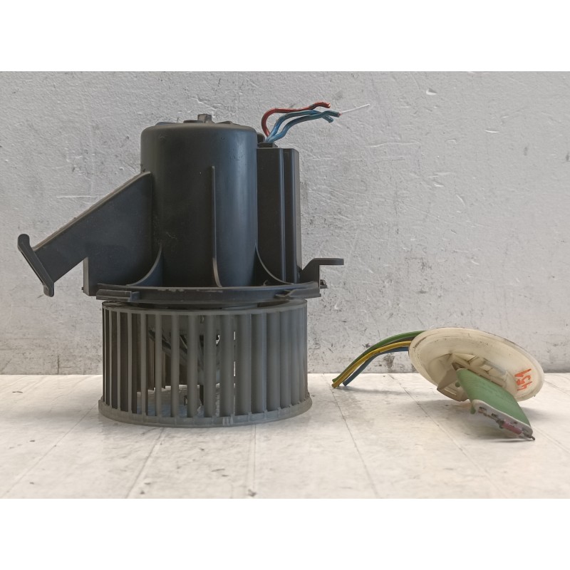 Ventola interna abitacolo aria resistenza Smart fortwo 451 Behr L0984 A10529 Ventola interna abitacolo aria resistenza Smart fortwo 451 Behr L0984 A10529