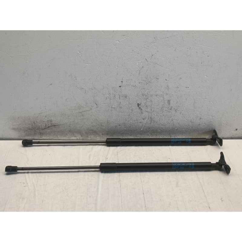 Pistoncini portellone posteriore Chevrolet Aveo 2 T300 95152165 95152166 A10832 Pistoncini portellone posteriore Chevrolet Aveo 2 T300 95152165 95152166 A10832