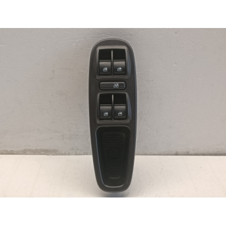 Pulsantiera alzavetro anteriore sinistra Fiat 500L 2012 IN POI 735600118  A10991