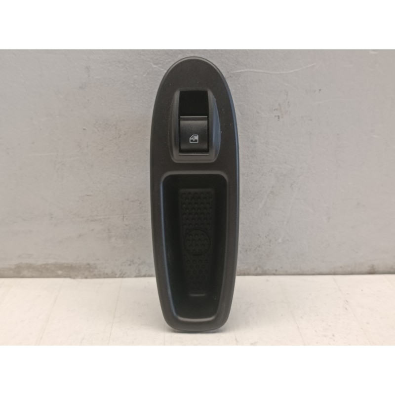 Pulsantiera alzavetro posteriore destra Fiat 500L 7355551570 2012 2022  A10994