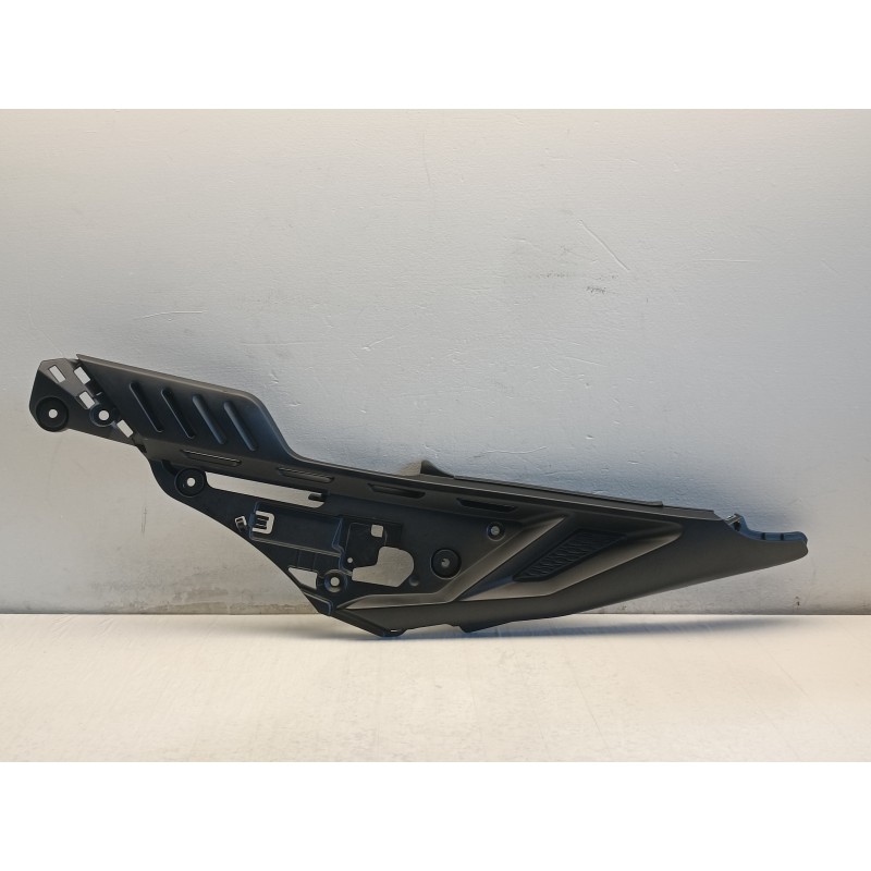 Copertura posteriore superiore sinistra sella Zontes ZT350 GK 2025  A11017