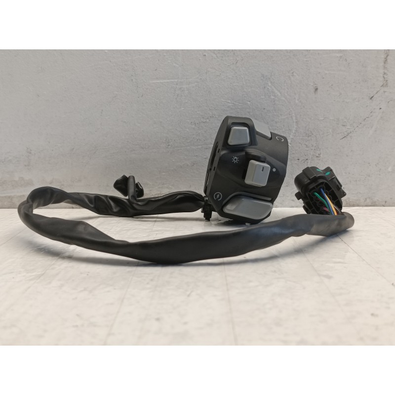 Devioluci comando fari multifunzione destro Zontes ZT350 GK 2025  A11044