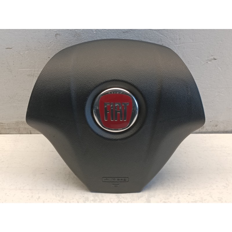 Airbag volante guida Fiat Punto Evo 07355162010 logo rosso 2009 in poi  A11152