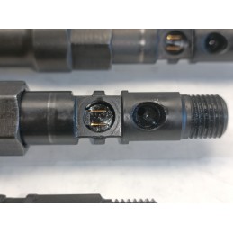 Kit 4 iniettori Ford Mondeo 2 serie 2.0D 6s7q-9k546-ba ejdr00801d  A11181