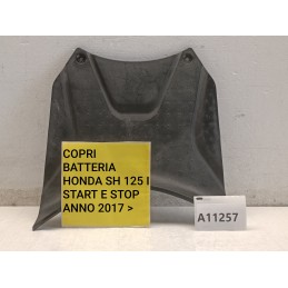 Coperchio copri batteria Honda Sh abs 2017 2019 64314-k77-v000  A11257